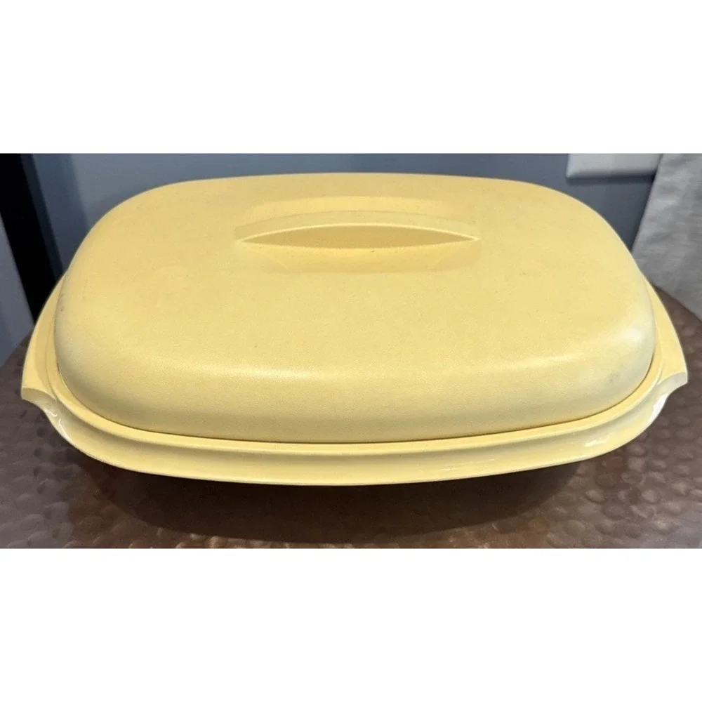 Vintage Tupperware Yellow Oblong Oval Casserole Dish Bowl Lid Strainer Colander